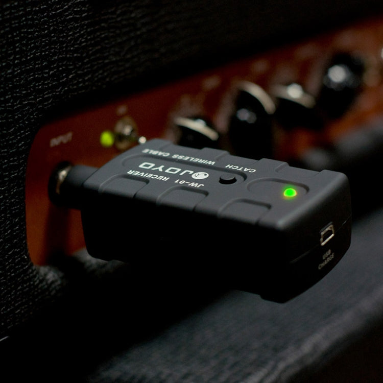 JOYO JW-01 Low Noise Portability Guitar Wireless Audio Transmitter Audio Receiver, Plug:UK Plug(Black)