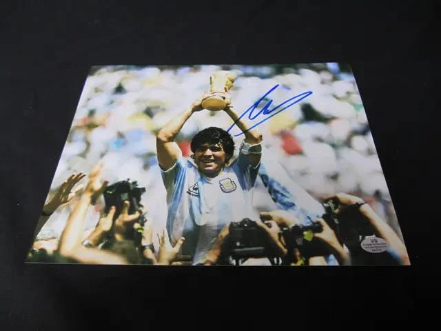 #10 Diego Maradona Argentina Champion Signed 8x10 Photo Heritage COA A41012
