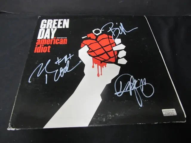 Green Day  "American Idiot" Record Signed by Tre Cool, Mike Dirnt, Joe Armstrong w COA 2365107