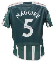Harry Maguire Signed Manchester United Jersey (Beckett)