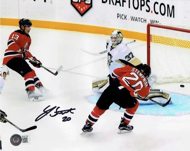 Lee Stempniak New Jersey Devils Autographed 8x10 Photo Beckett Holo